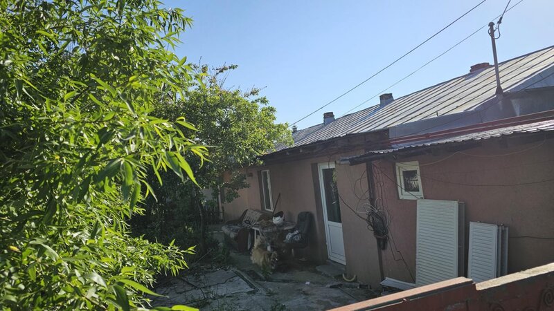 Popesti Leordeni, casa demolabila/ renovabila 3 camere, singur curte 203 mp