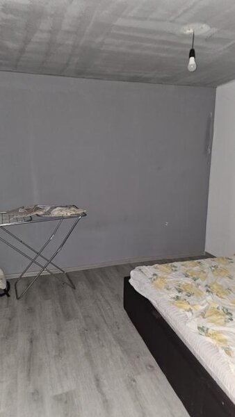 Popesti Leordeni, casa demolabila/ renovabila 3 camere, singur curte 203 mp